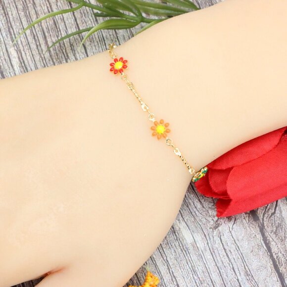 "Trendy Handmade Bracelet – A Stylish Gift for Women & Girls, MAR091626 - Picture 2 of 11